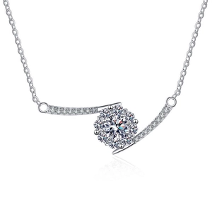 Elegante collana in argento sterling S925 con ciondolo floreale in moissanite e catena in O