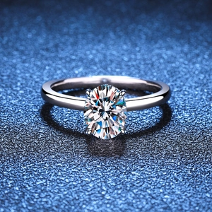 Classic 2ct oval cut moissanite solitaire ring in S925 sterling silver four-prong setting