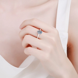 Classic S925 sterling silver ring featuring a 2-carat round brilliant moissanite solitaire