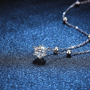 Collier moissanite en argent 925 avec pendentif classique à six griffes et chaîne étoilée