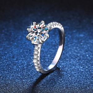 Bague en Argent Sterling 925 Avec Moissanite pour Femme Plaqué Platine Classique Six Griffes Couronne Grande Moissanite Bague de Fiançailles Mariage Bijoux