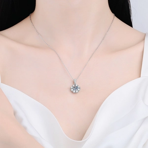 Elegant S925 sterling silver necklace with a sparkling sunflower moissanite pendant