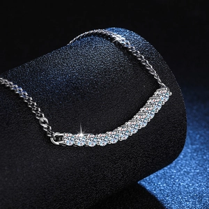 Collier Pendentif Arc Sourire Moissanite en Argent Sterling S925 Couleur D Chaîne Cubaine Bijoux de Mode Femme Cadeau
