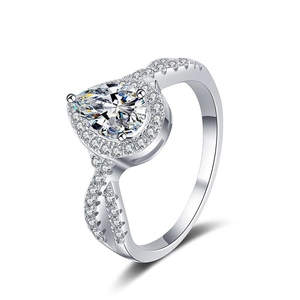 Luxury S925 sterling silver pear cut moissanite halo ring with split shank band