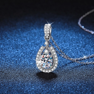 Collier en argent sterling S925 avec pendentif goutte d'eau et pierre principale moissanite