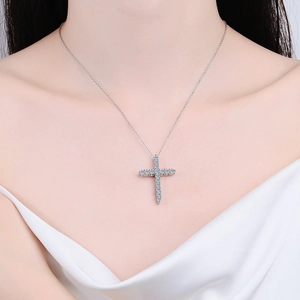 S925 sterling silver cross pendant necklace featuring brilliant 1.6 carat moissanite stones