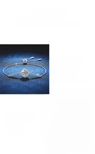 Detail of adjustable S925 silver bracelet featuring a square-cut Moissanite stone