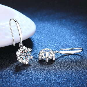 S925 silver snowflake drop earrings with 1 carat moissanite and heart hollow design