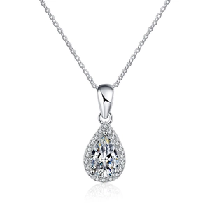 Collier en argent s925 avec pendentif poire en moissanite de 1ct et entourage de diamants