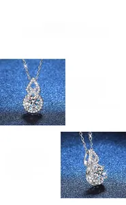 Détail macro du pendentif en argent 925 avec une pierre de moissanite de 1 carat