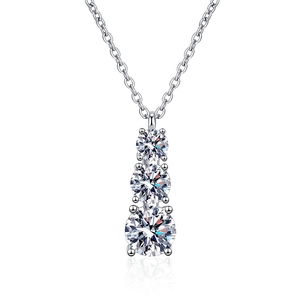 Élégant collier en argent sterling S925 avec pendentif en moissanite de 1,8 carat à trois pierres