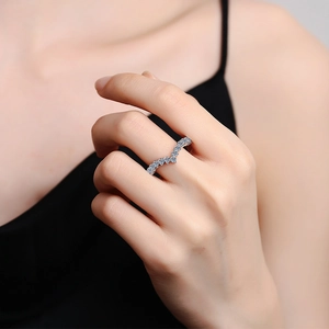 Sparkling S925 sterling silver V-shaped wishbone ring with moissanite diamonds for women