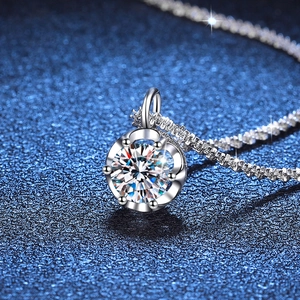 925 Sterling Silver Moissanite Necklace For Women Crown Pendant Necklace Elegant Sparkling Jewelry Gift With Twist Chain