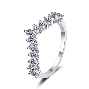 Elegant V-shaped S925 sterling silver ring with 11 brilliant moissanite stones