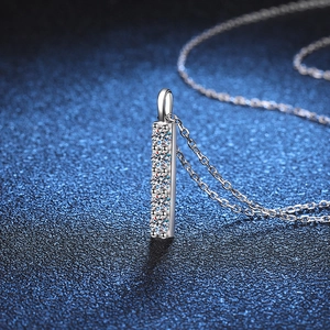 Vertical S925 sterling silver bar necklace featuring six sparkling moissanite stones