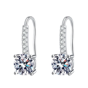 Boucles d'oreilles pendantes moissanite en argent S925 avec pierres de taille brillant