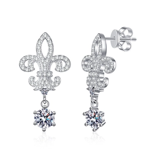 Σκουλαρίκια κρίνοι από ασήμι S925 με πέτρες moissanite και στρογγυλά μενταγιόν