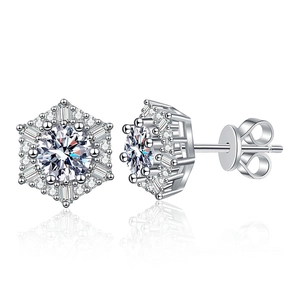 Luxurious S925 sterling silver hex star stud earrings with brilliant Moissanite stones