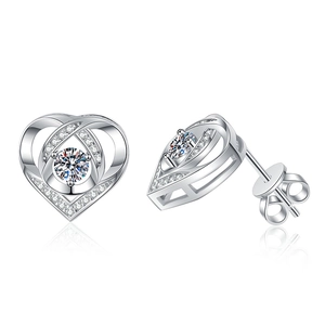 Pair of S925 sterling silver heart-shaped moissanite stud earrings with mirror reflection