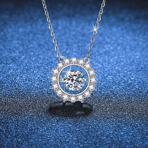 925 Sterling Silver Moissanite Dancing Stone Necklace Round Halo Pendant Heartbeat Clavicle Chain Jewelry Gift For Women