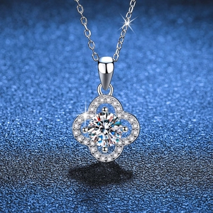S925 Sterling Silver 1 Carat D Color Moissanite Pendant Necklace Classic Four-Leaf Clover Clavicle Chain Jewelry For Women