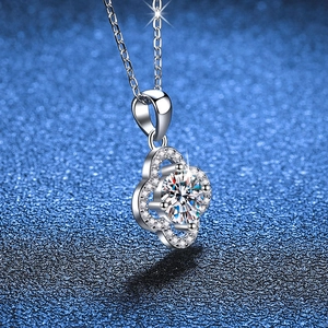 Classic S925 silver necklace featuring a 1ct Moissanite clover pendant for women