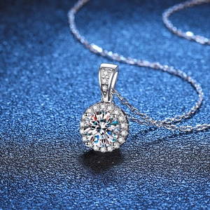 Elegant S925 sterling silver necklace with a 1-carat round Moissanite halo pendant and chain
