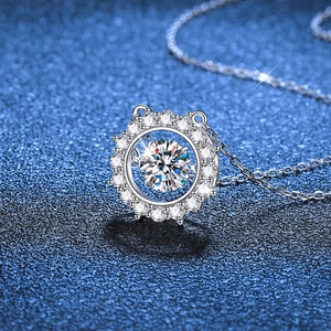 S925 Sterling Silver Moissanite Necklace featuring a sparkling cat ear dancing stone pendant