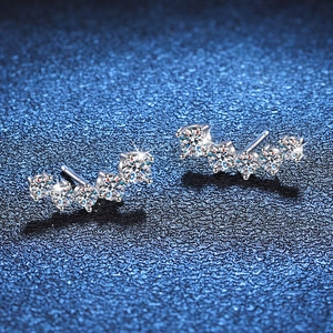 Moissanite S925 silver stud earrings with curved five-stone gradient row design