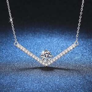 925 Sterling Silver Moissanite Necklace For Women Elegant V Shaped Pendant Pave Rhinestone Clavicle Chain Jewelry Accessory Gift