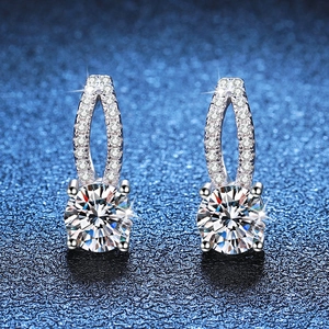 Luxury 925 Sterling Silver Moissanite Stud Earrings For Women D Color VVS1 Round Cut Brilliant Gemstone Elegant Jewelry Gift