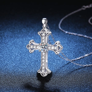 Polished S925 sterling silver cross pendant necklace with sparkling moissanite stones