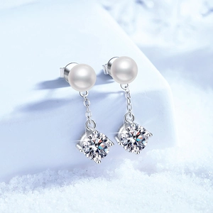 Elegant s925 silver stud earrings with round white pearl and sparkling moissanite pendant