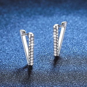 Minimalist V-shaped 925 sterling silver earrings with sparkling moissanite stones