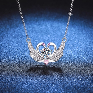 925 Sterling Silver Moissanite Necklace Elegant Swan Heart Pendant Rhinestone Inlaid Clavicle Chain For Women Jewelry Gift