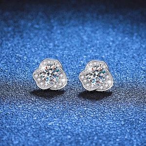 925 Sterling Silver Moissanite Camellia Stud Earrings For Women D Color One Carat Flower Shape Inlaid Luxury Jewelry