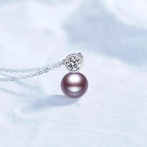 Minimalist S925 silver necklace featuring a purple pearl pendant with moissanite accent