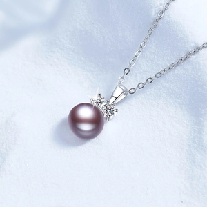 Elegant S925 silver necklace with a natural purple freshwater pearl and moissanite pendant