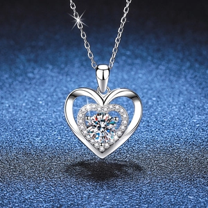 Collana Con Ciondolo a Cuore in Argento Sterling 925 Moissanite per Donna Elegante Design a Cuori Intrecciati Gioielli Regalo
