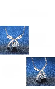 Vue macro d'un pendentif nœud en argent 925 orné d'une pierre de moissanite