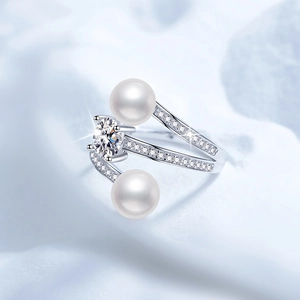 Adjustable S925 sterling silver ring with freshwater pearls and moissanite stones