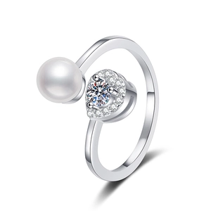 Eleganter S925 Sterlingsilber Ring offen mit weißer Perle und funkelndem Herz aus Moissanit