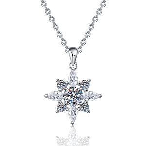 Collier flocon de neige en argent S925 avec une pierre de Moissanite d'un carat au centre