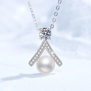 925 Sterling Silver Freshwater Pearl Moissanite Pendant Necklace Elegant Skirt Fan Design Luxury Jewelry For Women Gift