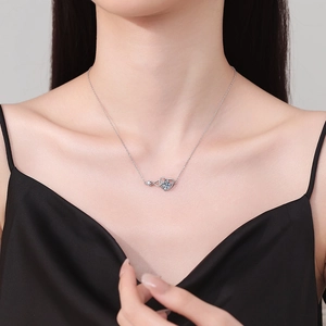 S925 sterling silver infinity heart pendant necklace with 1 carat moissanite on model