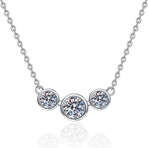 Élégant collier en argent S925 avec pendentif en moissanite de 2 carats couleur D
