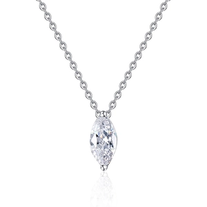 Collier avec pendentif en moissanite taille marquise en argent 925 avec une chaîne délicate