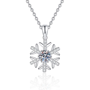 Sparkling S925 sterling silver snowflake necklace with 1 carat moissanite pendant