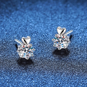 Orecchini a cuore in argento S925 Moissanite con gemma da 1ct e castone a 6 griffe