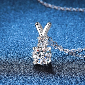 Elegant S925 sterling silver necklace with classic 1 carat moissanite rabbit ear pendant
